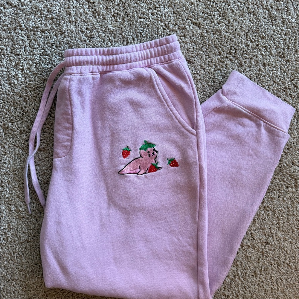 180tide Pink Joggers with Cute Embroidered Seal